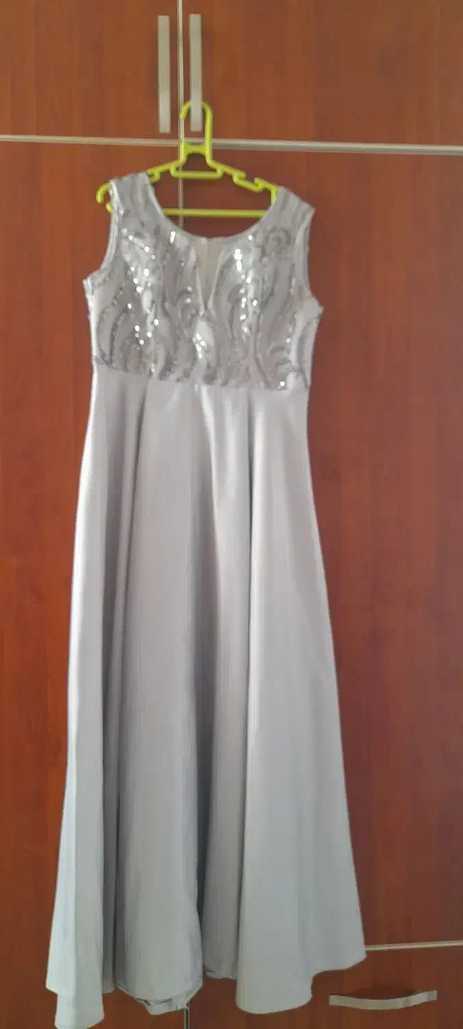 لباس مجلسی|لباس|شاهین دژ, |دیوار