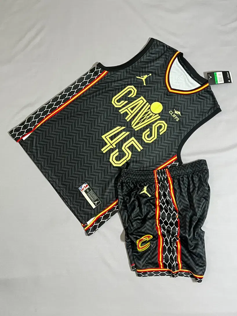 کیت ست بسکتبالی بدنسازی باشگاه کلیولند|لباس|قم, نیروگاه|دیوار