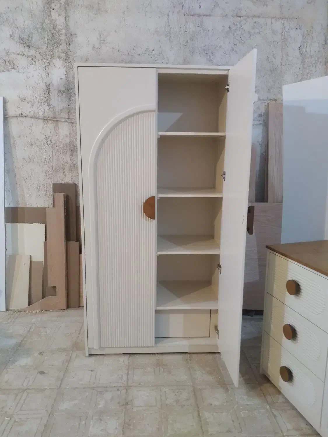 سرویس نوجوان|تخت و سرویس خواب|مشهد, خین عرب|دیوار