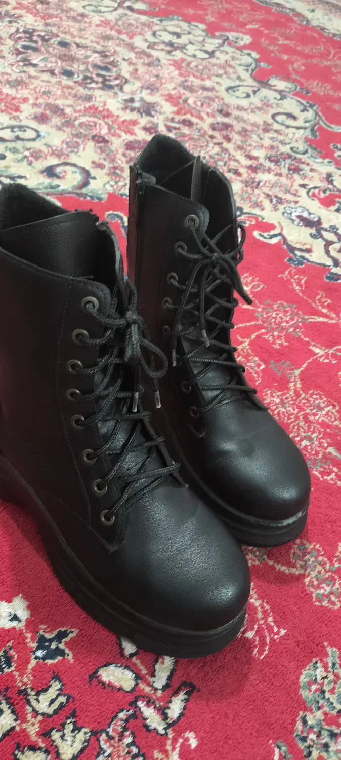 کفش نیم بوت زنانه هم مردانه|کیف، کفش، کمربند|جم, |دیوار