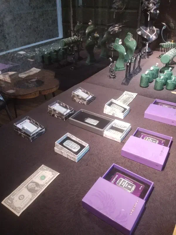 شمش نقره/متن و بخون مفیده برات|جواهرات|قدس, شهر‌قدس|دیوار