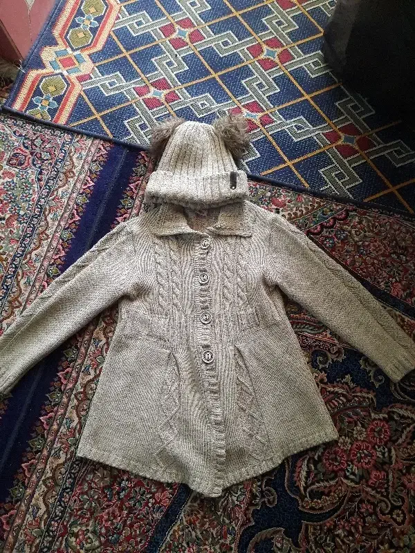 بافت یلدایی وتعدادی لباس دیگر|کفش و لباس بچه|کرمان, |دیوار