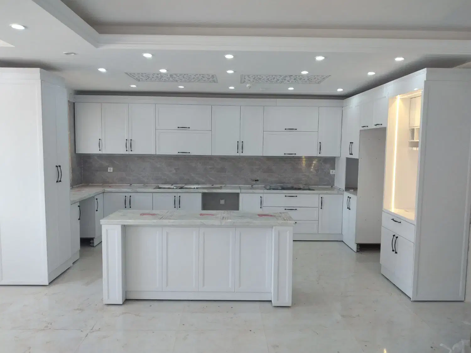 کمد و کابینت پرند و حومه|جاکفشی، کمد، دراور|پرند, فاز ۵|دیوار