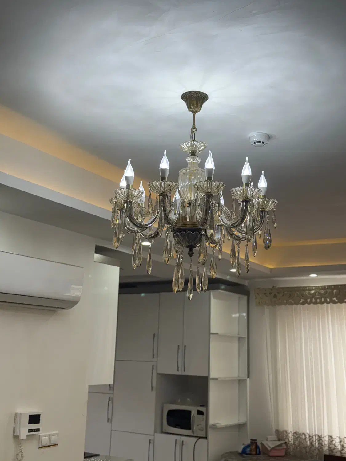 لوستر در حد نو ۱۰ شاخه|لوستر و چراغ آویز|رشت, چله خانه|دیوار