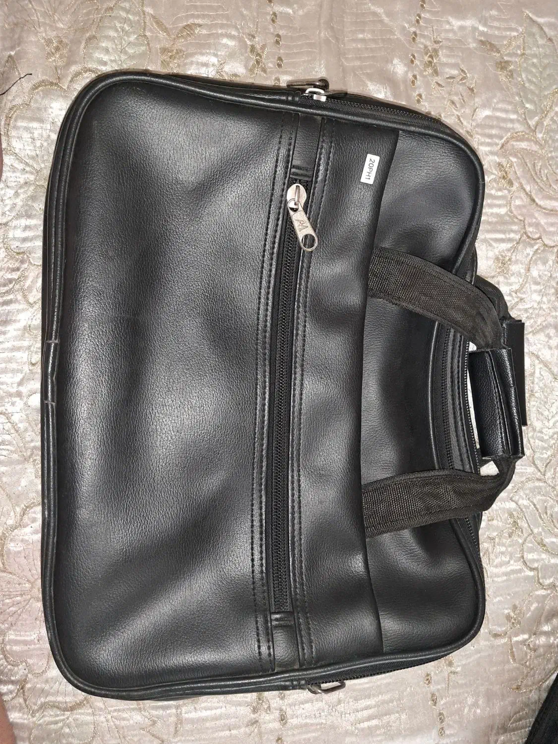 کیف دستی|کیف، کفش، کمربند|پرند, فاز ۵|دیوار