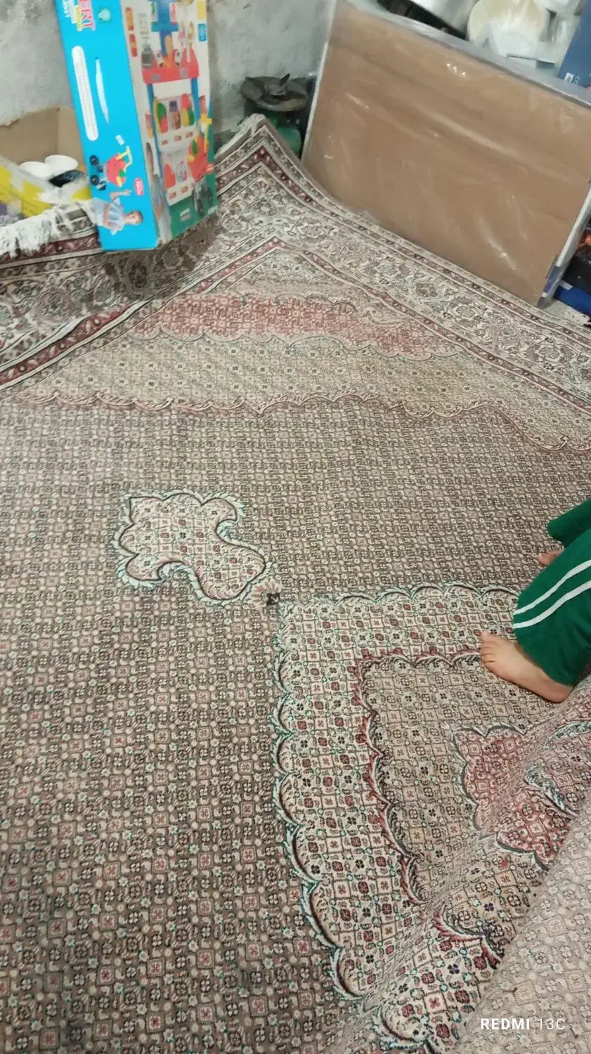 فرش12متری و گاز صفحه ای|فرش|بافق, |دیوار