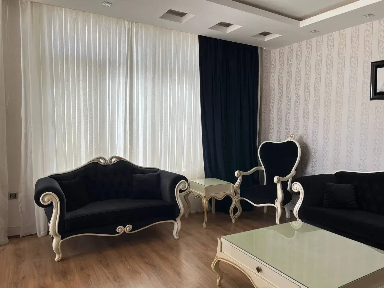 مبل سلطنتی در حد نو|مبلمان خانگی و میز عسلی|گناباد, |دیوار