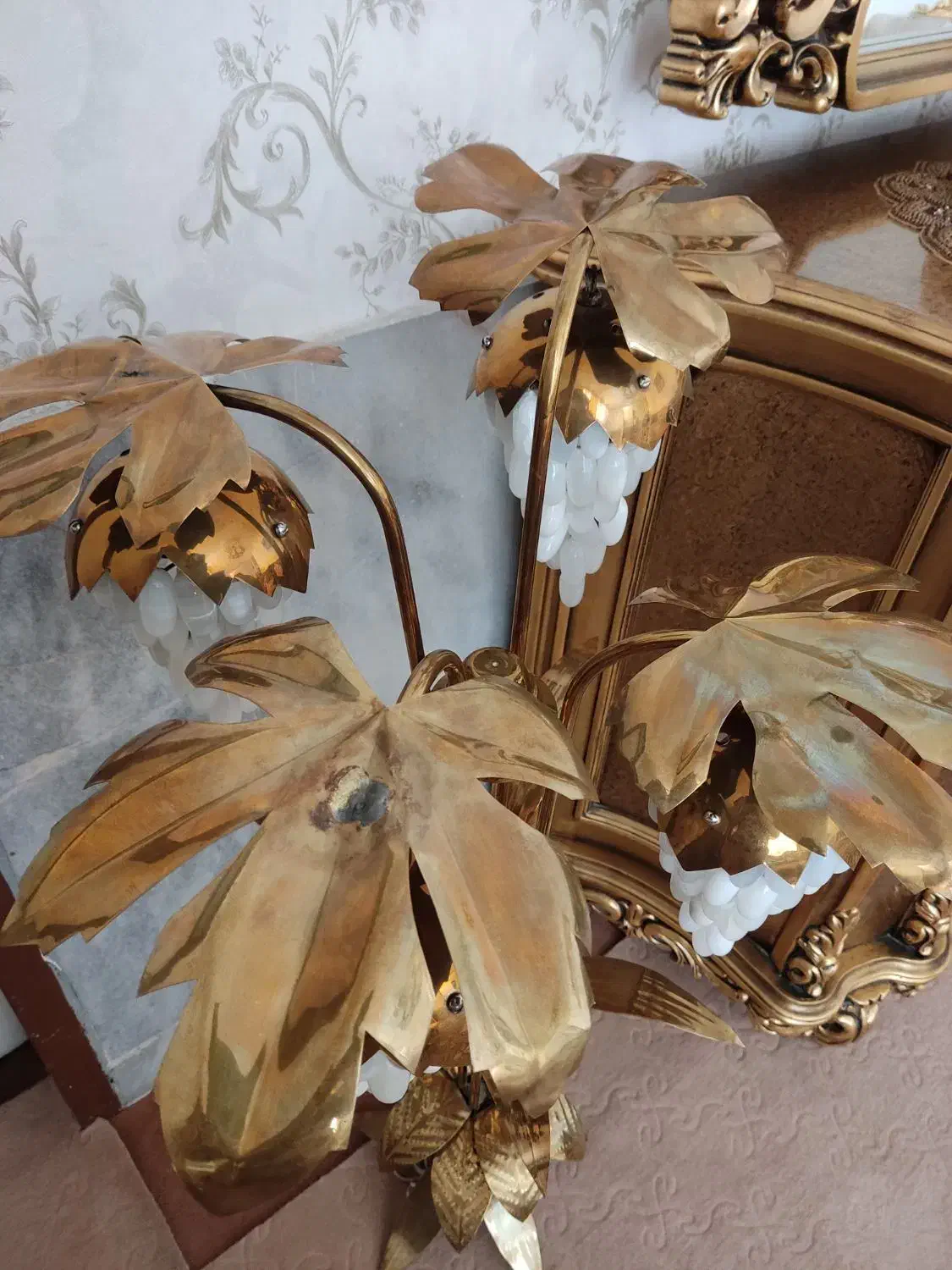 اباژور برنجی|چراغ خواب و آباژور|قائن, |دیوار