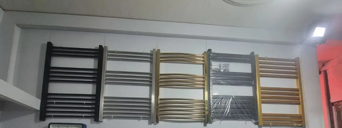 انواع حوله خشک کن آلومینیومی و استیل رنگی|لوازم حمام|کاشان, الغدیر|دیوار