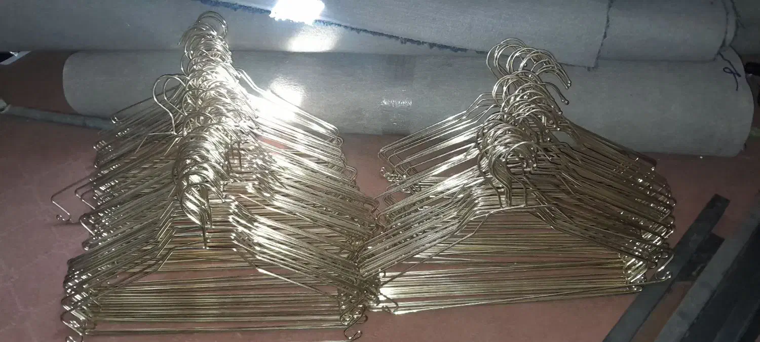 چوب لباسی طلایی نو نو|فروشگاه و مغازه|فولادشهر, A2|دیوار