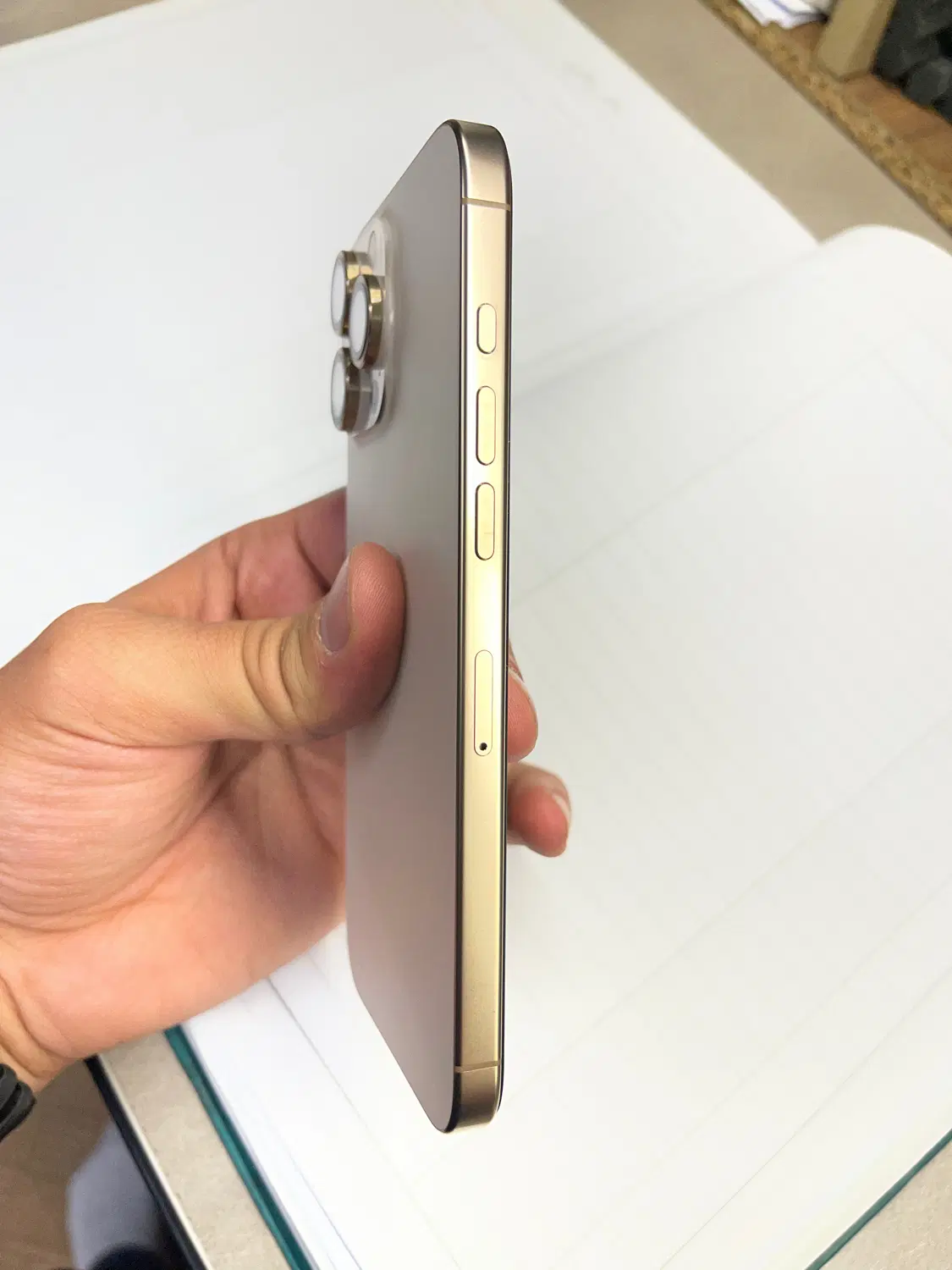 16 Pro Max Zaa 256|موبایل|قم, باغ کرباسی|دیوار