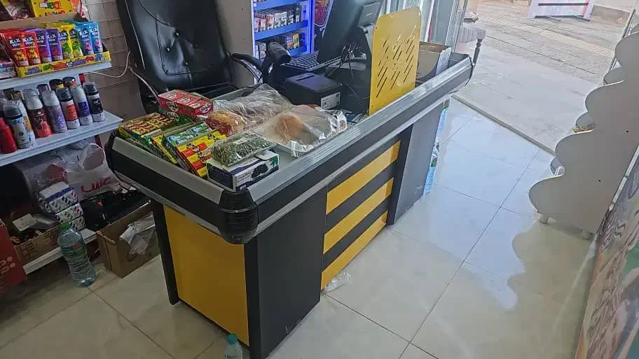 میز فروشگاهی عرض ۱۸۰|فروشگاه و مغازه|شیراز, حجت آباد|دیوار