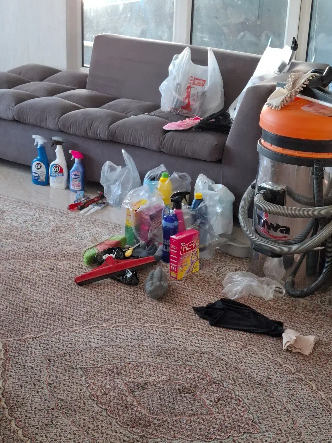 نظافت ساختمان راهٔ پله و پارکینگ  باغ و ویلا و ...|خدمات نظافت|تبریز, |دیوار