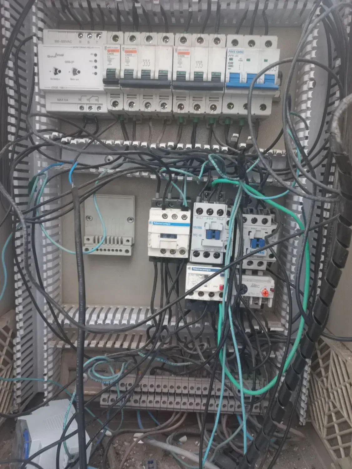 برقکار ساختمان وصنعتی  پمپ اب  سه فاز تک فاز|خدمات پیشه و مهارت|شیراز, تلخ داش|دیوار