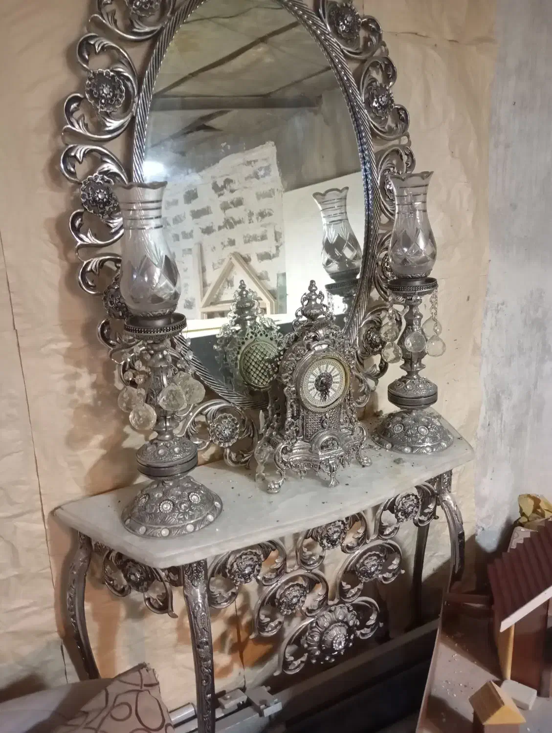 آینه و شمعدان برنز|بوفه، ویترین، کنسول|پردیس, فاز ۸|دیوار