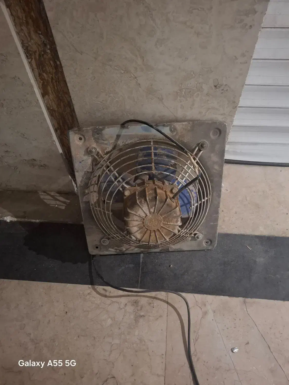 فن هواکش|پنکه و تصفیهکنندهٔ هوا|کرج, ساماندهی|دیوار