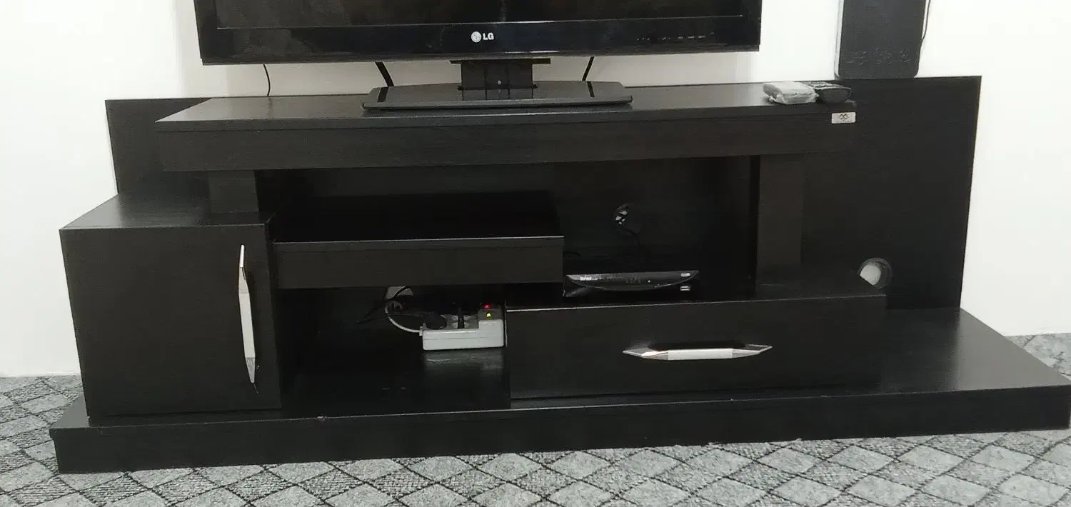 میز تلوزیون|میز تلویزیون|کبودرآهنگ, |دیوار