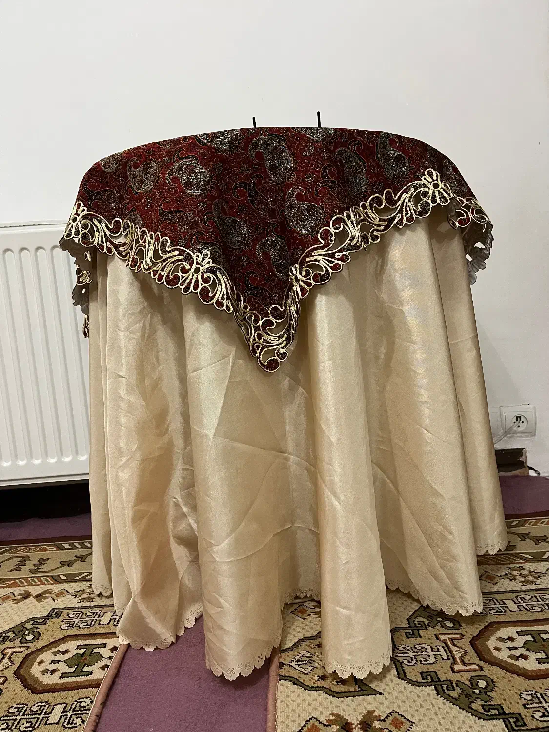 میز خاطره|میز و صندلی غذاخوری|سهند, |دیوار