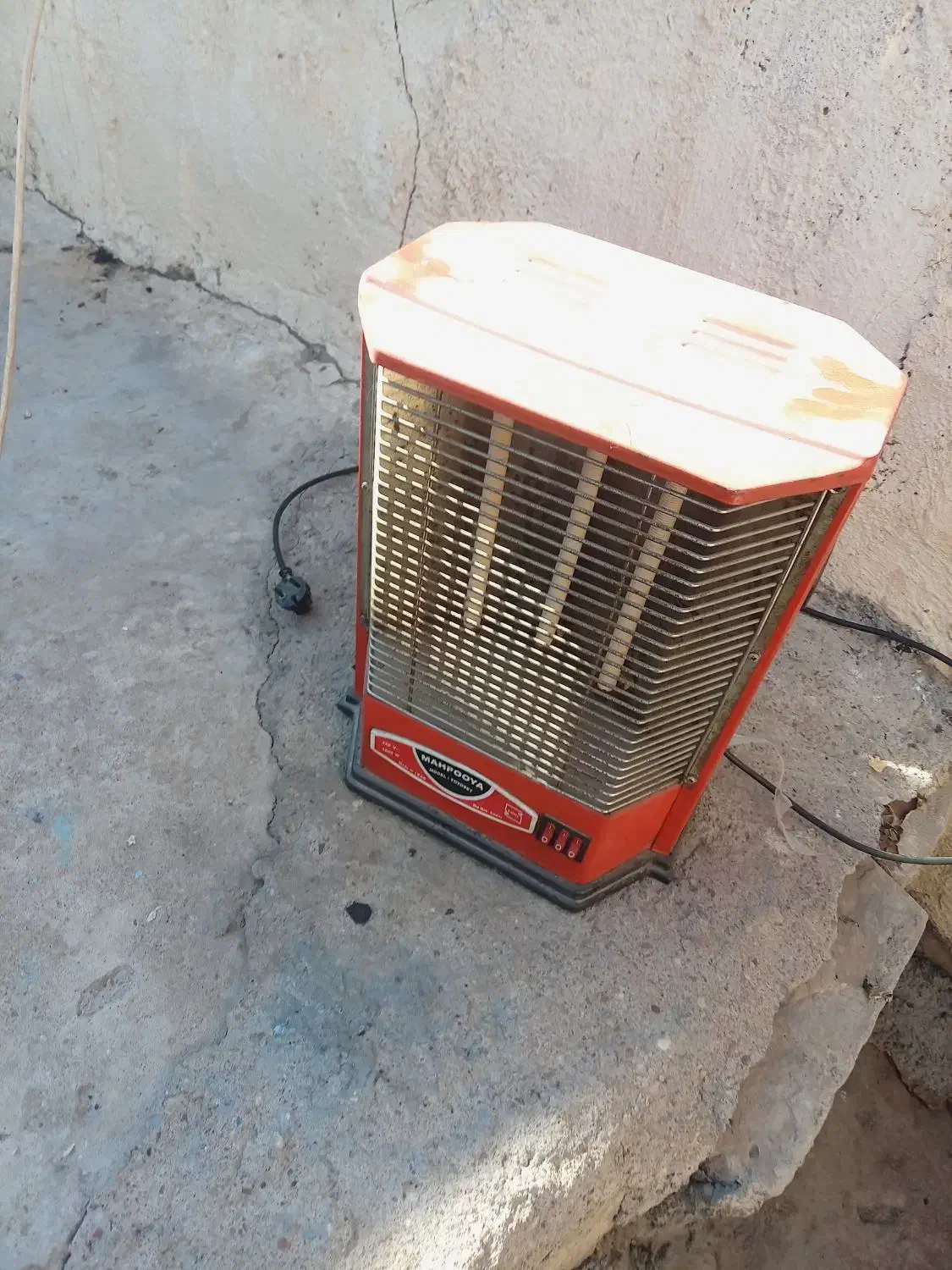 هیتر سه شعلع|بخاری، هیتر، شومینه|مسجد سلیمان, |دیوار