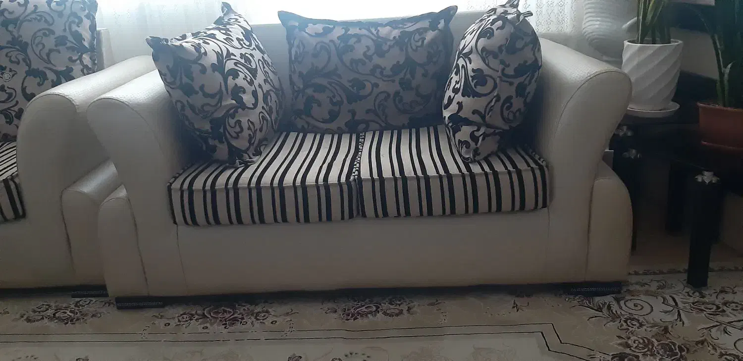 مبل ۷ نفره ،سالم ، تمیز و مرتب|مبلمان خانگی و میز عسلی|سنندج, |دیوار