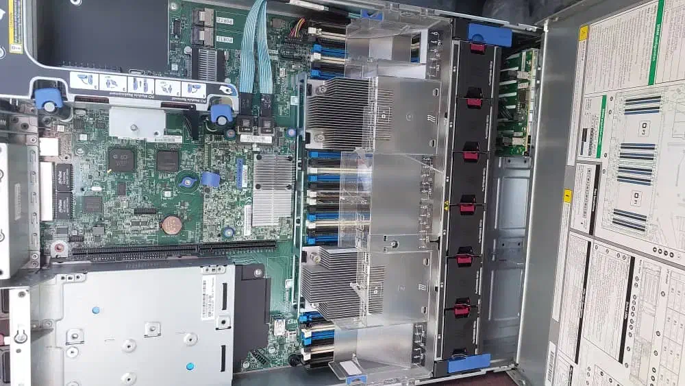 سرور اچ پی DL380 G9|قطعات و لوازم جانبی رایانه|تهران, امامت|دیوار