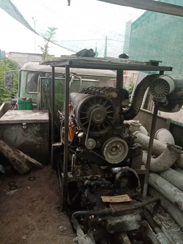 پمپ بتن زمینی خاوری|خودرو سنگین|آکند, |دیوار