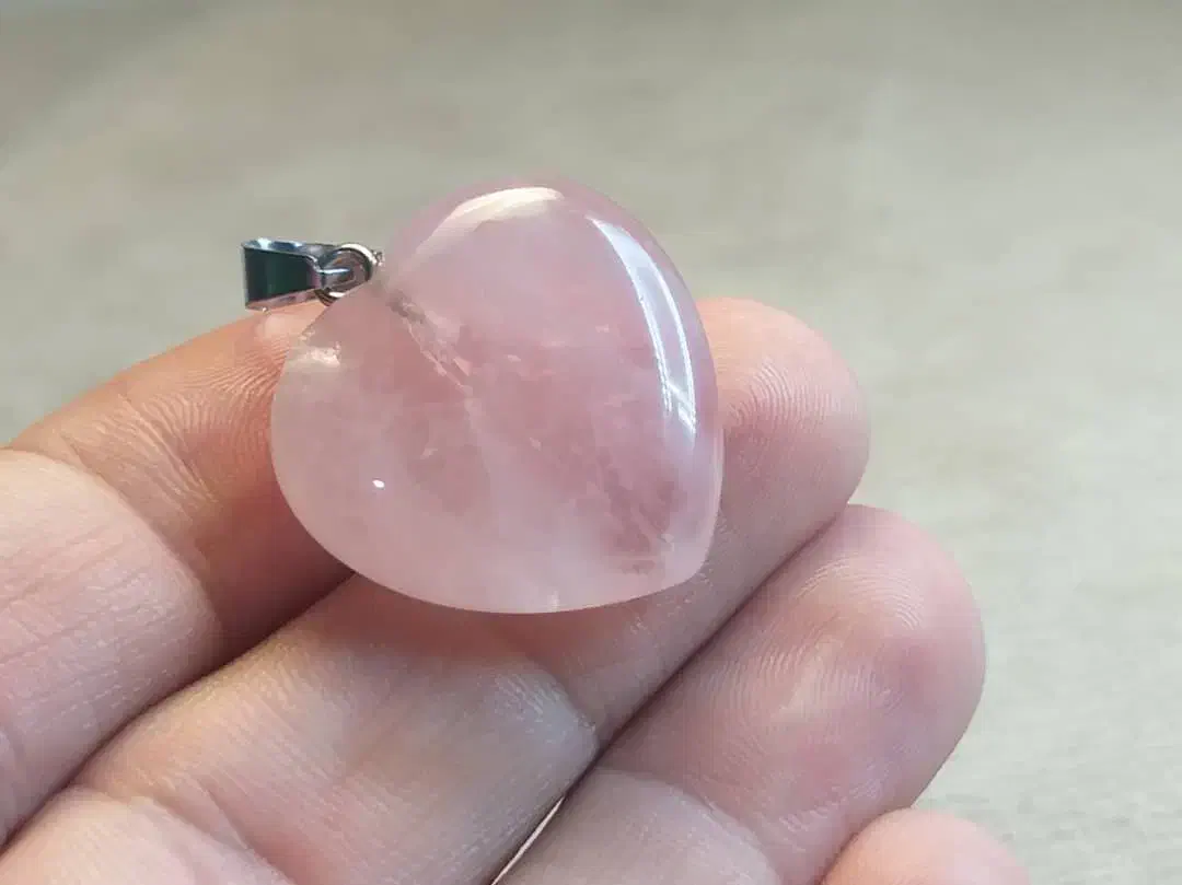 سنگ جواهرات|جواهرات|شیراز, لاله|دیوار