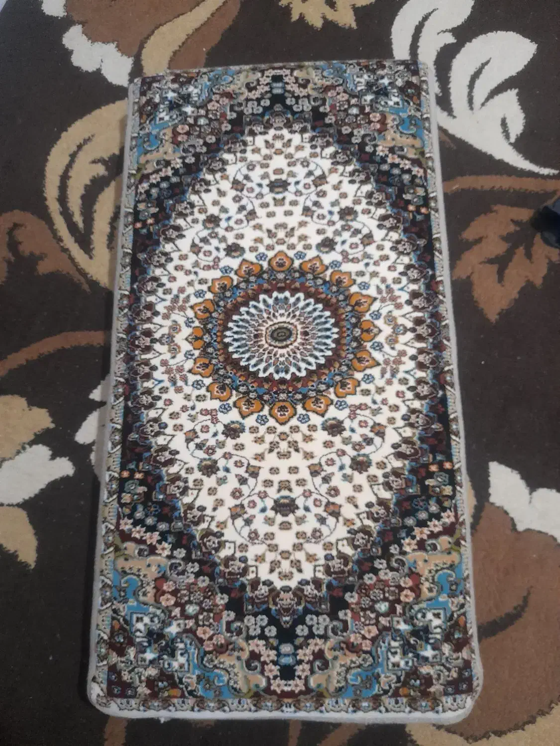 پشتی فرش|پشتی|ارومیه, |دیوار