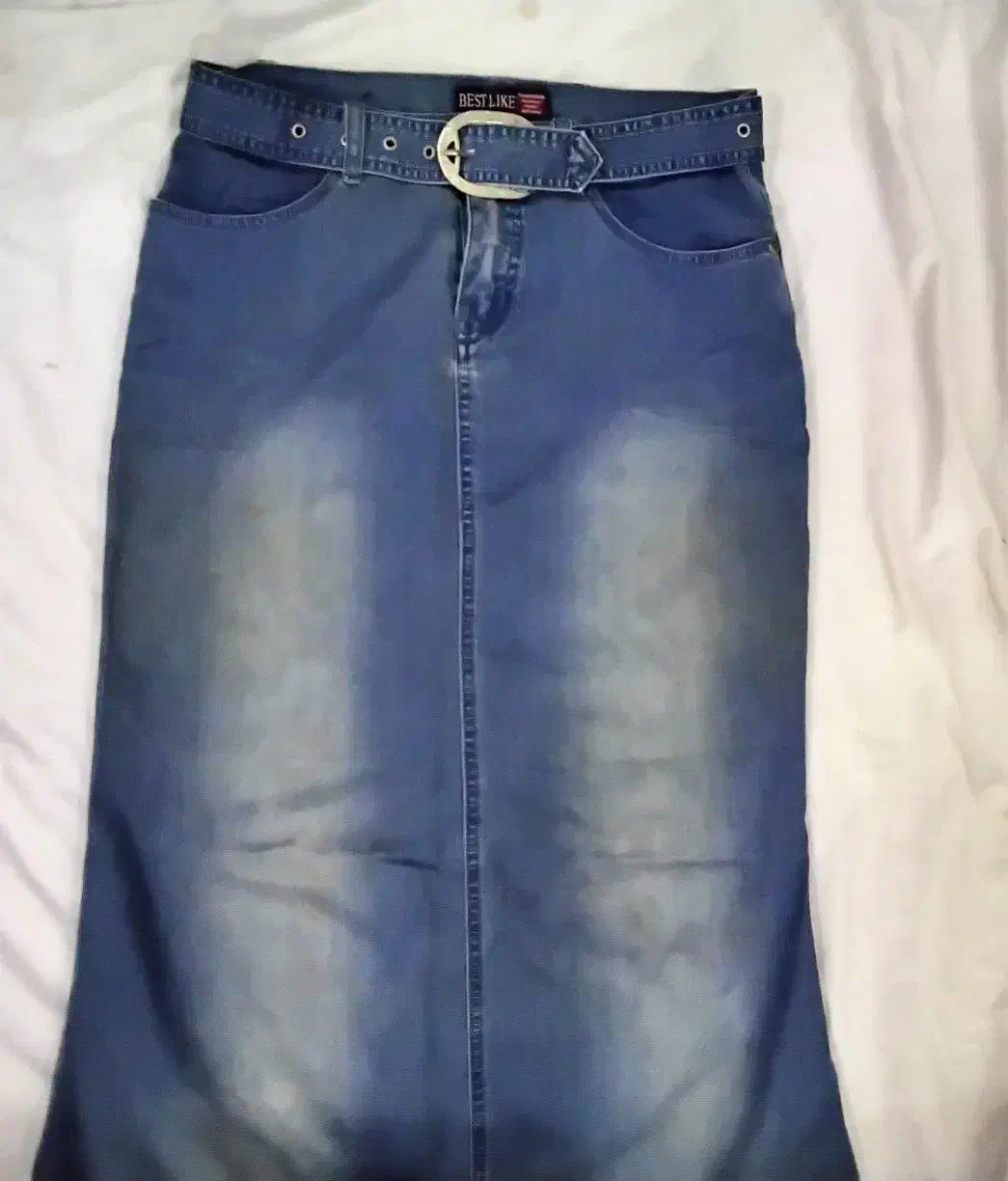 ۲۰ تکه لباس|لباس|رشت, دیلمان|دیوار