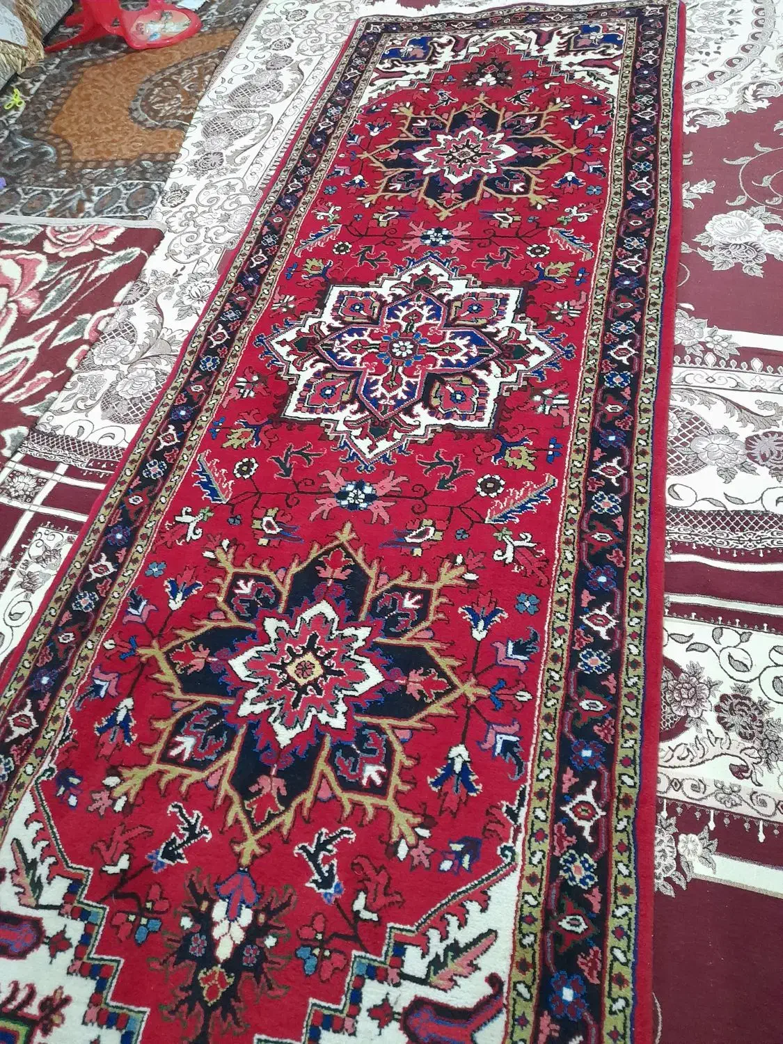 کناره ۱در۳ یک عدد بسیار زیبا|فرش|اهر, |دیوار