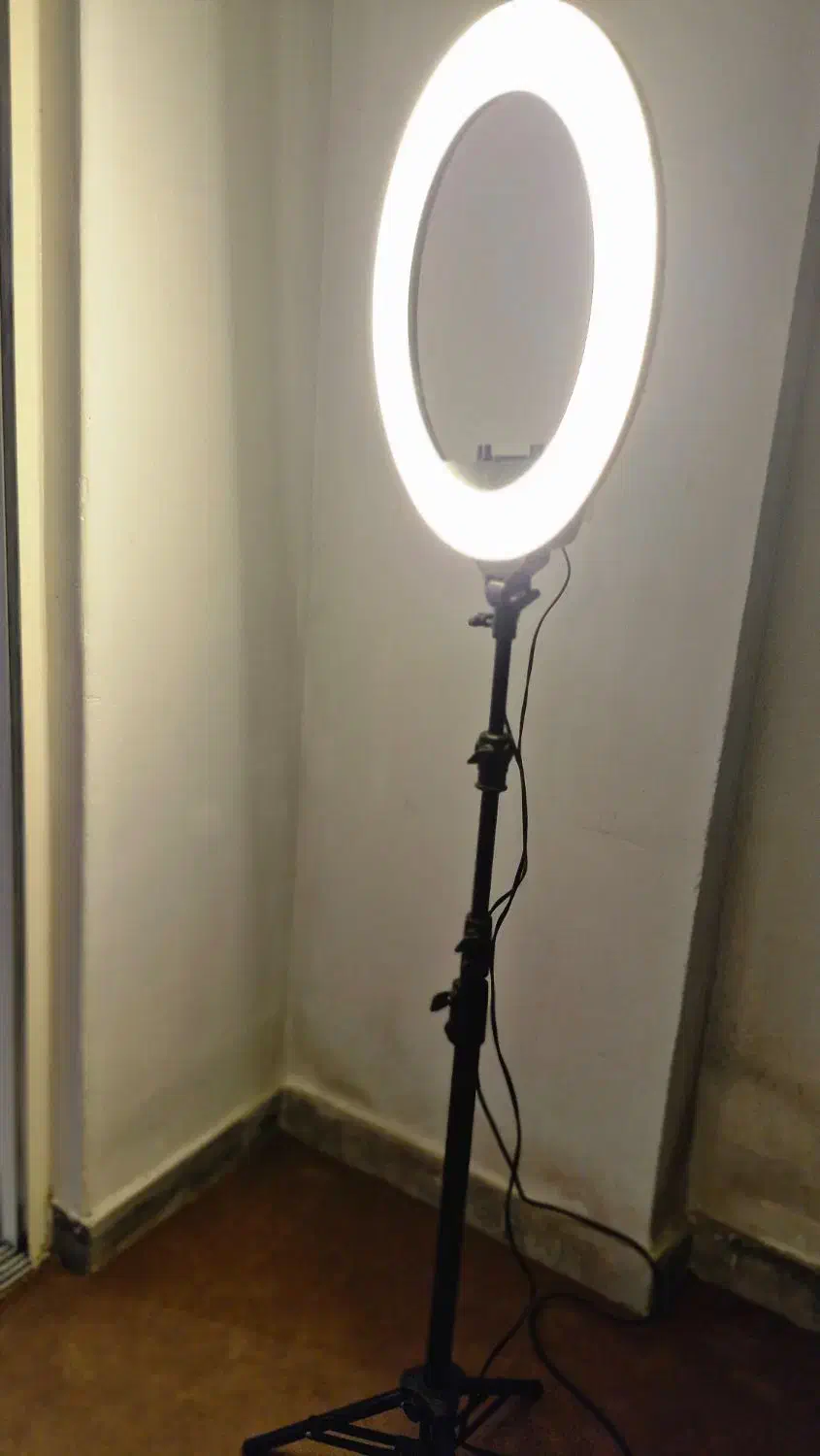 رینگ لایت همراه کنترل|دوربین عکاسی و فیلم‌برداری|لاهیجان, طالقانی|دیوار