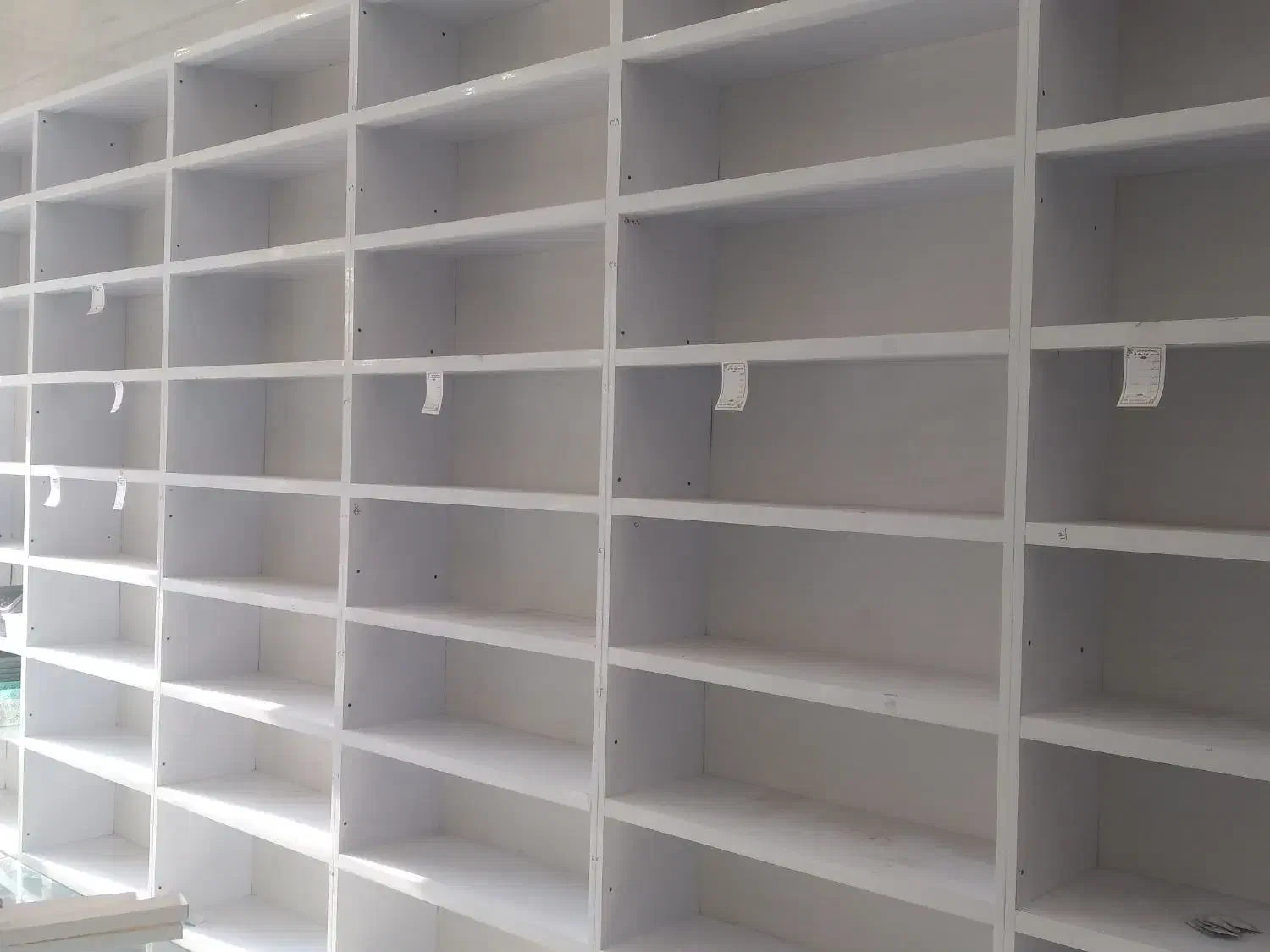 فروش دکوراسیون مغازه وکلیه لوازم ارایشی زیر قیمت|فروشگاه و مغازه|لردگان, |دیوار