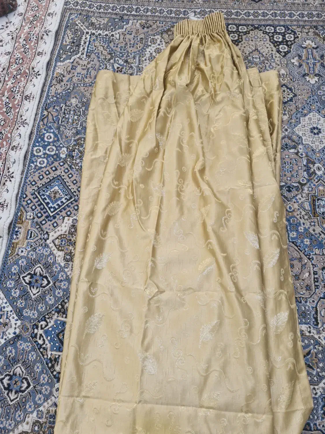 فروش پرده استفاده شده|پرده، رانر، رومیزی|شیراز, لاله|دیوار