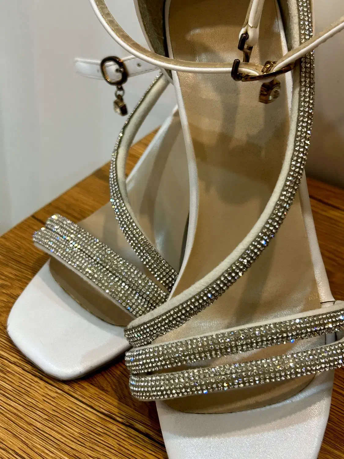 کفش|کیف، کفش، کمربند|ارومیه, |دیوار