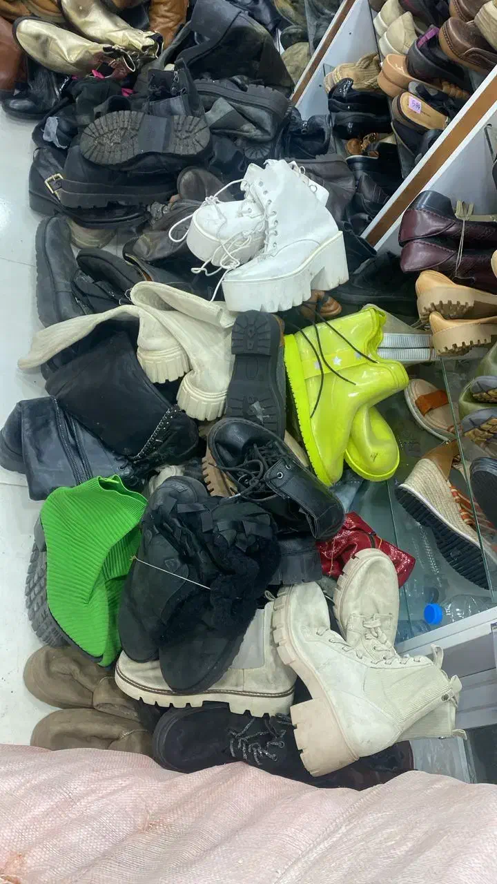 نیم بوت زنانه|کیف، کفش، کمربند|ساری, |دیوار