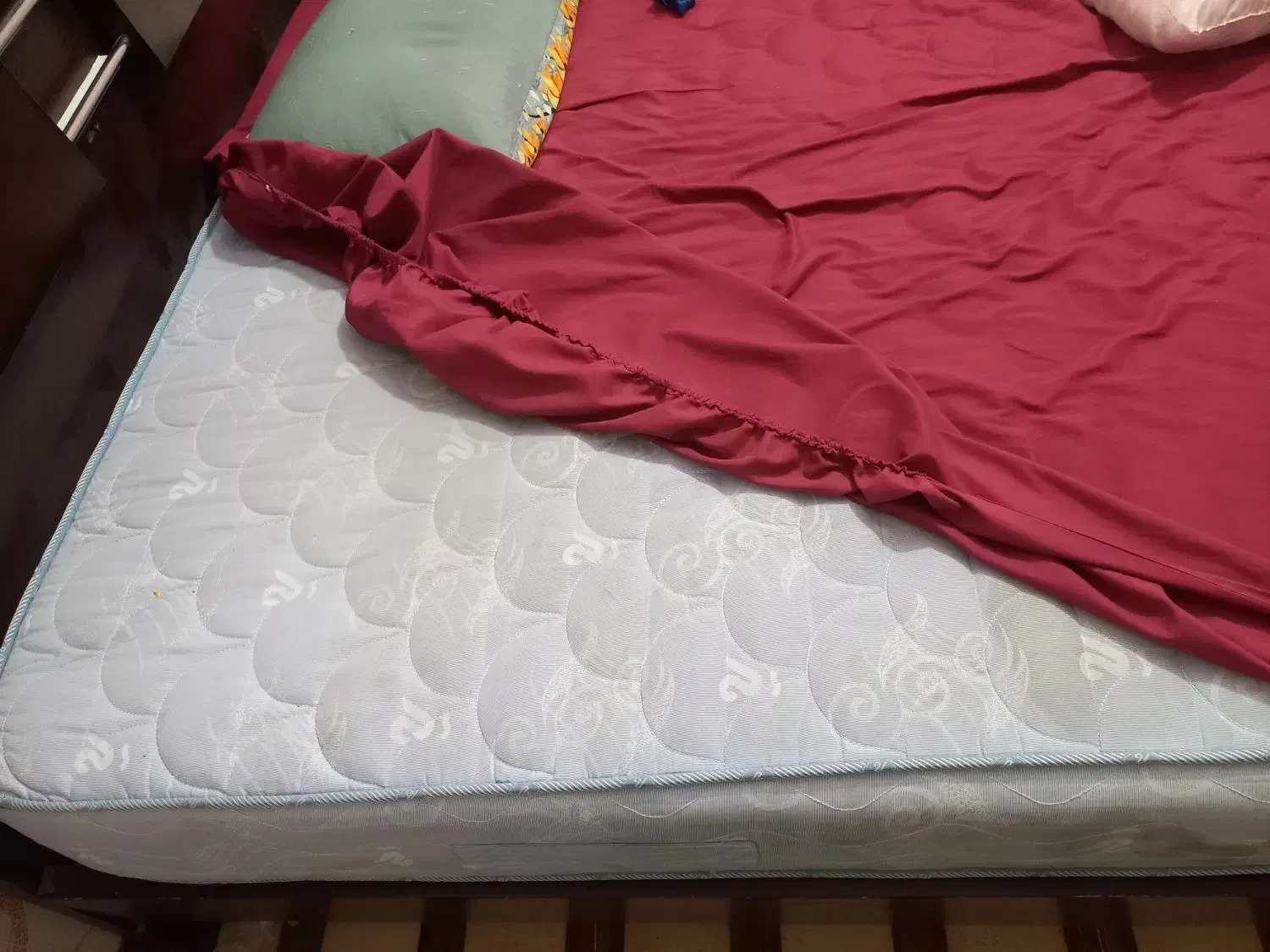 تعویض تشک دونفره تمیز با ۲تاتکنفره تمیزوسالم|تشک تختخواب|برخوار, |دیوار