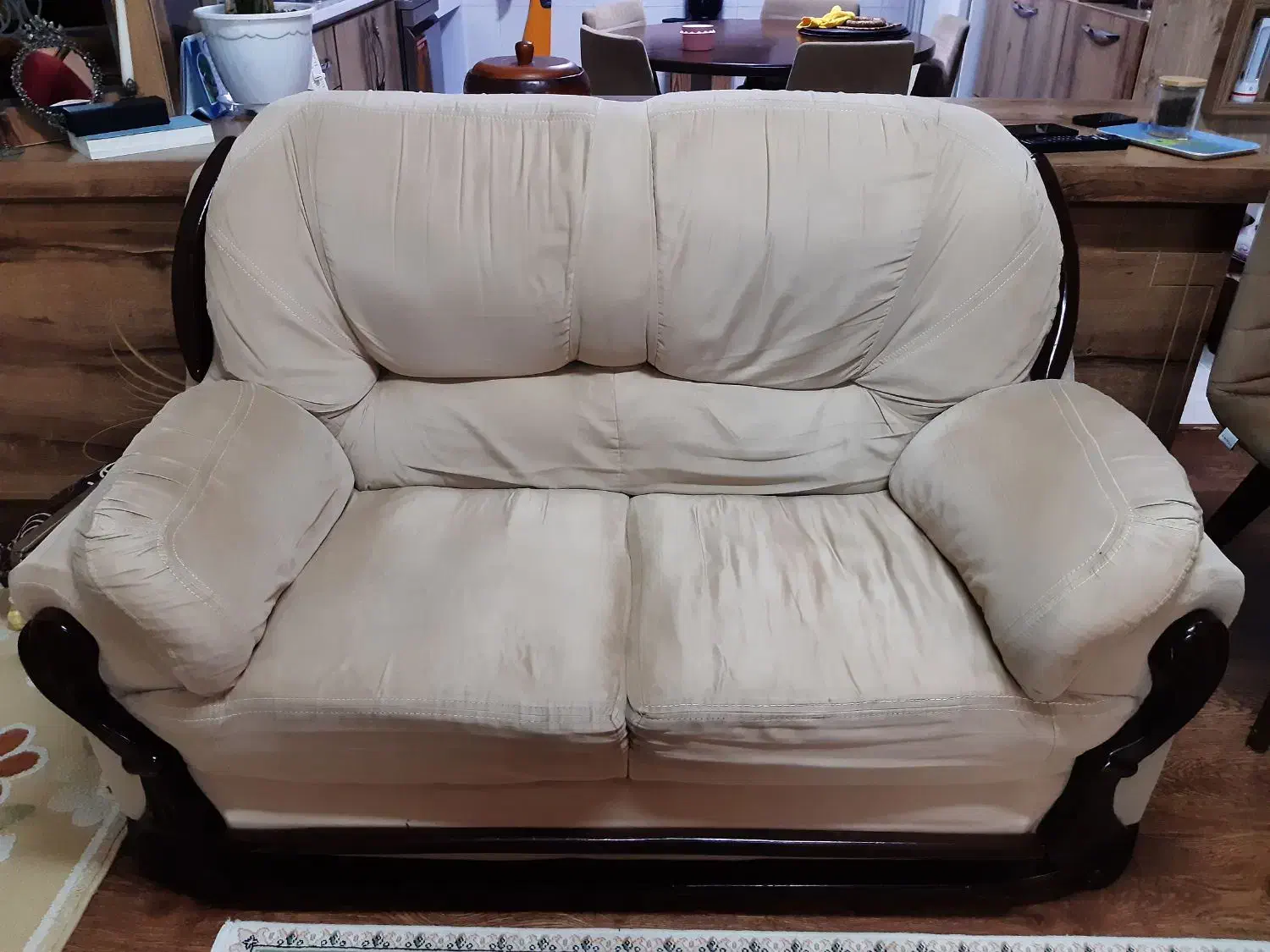 مبل|مبلمان خانگی و میز عسلی|رشت, پستک|دیوار