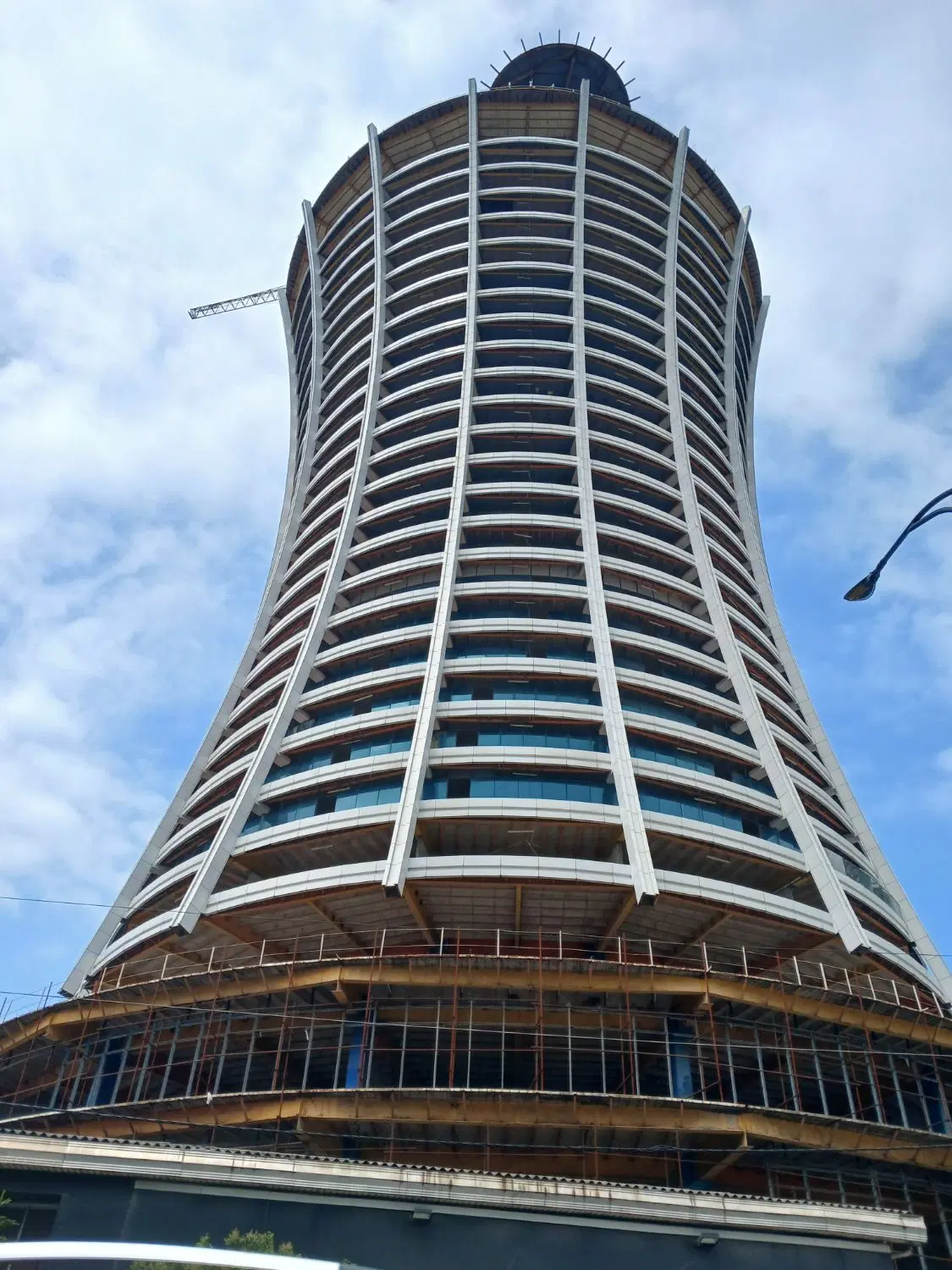 تصویر اصلی