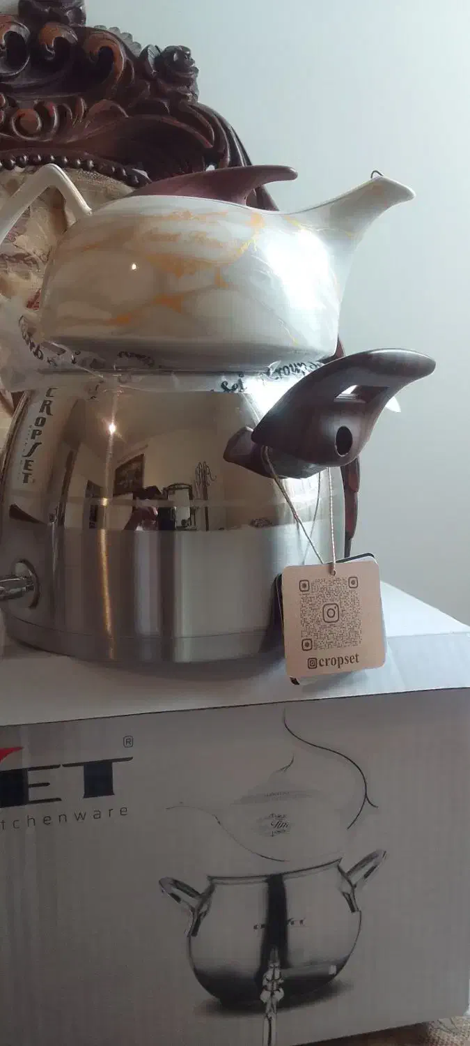 یک دست کتری و قوری|قوری، کتری، قهوه‌ساز دستی|قیامدشت - خاورشهر, |دیوار