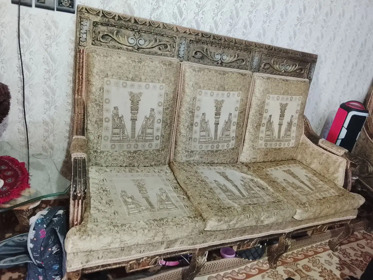 مبل 9نفر کاملا سالم|مبلمان خانگی و میز عسلی|اشکذر, |دیوار