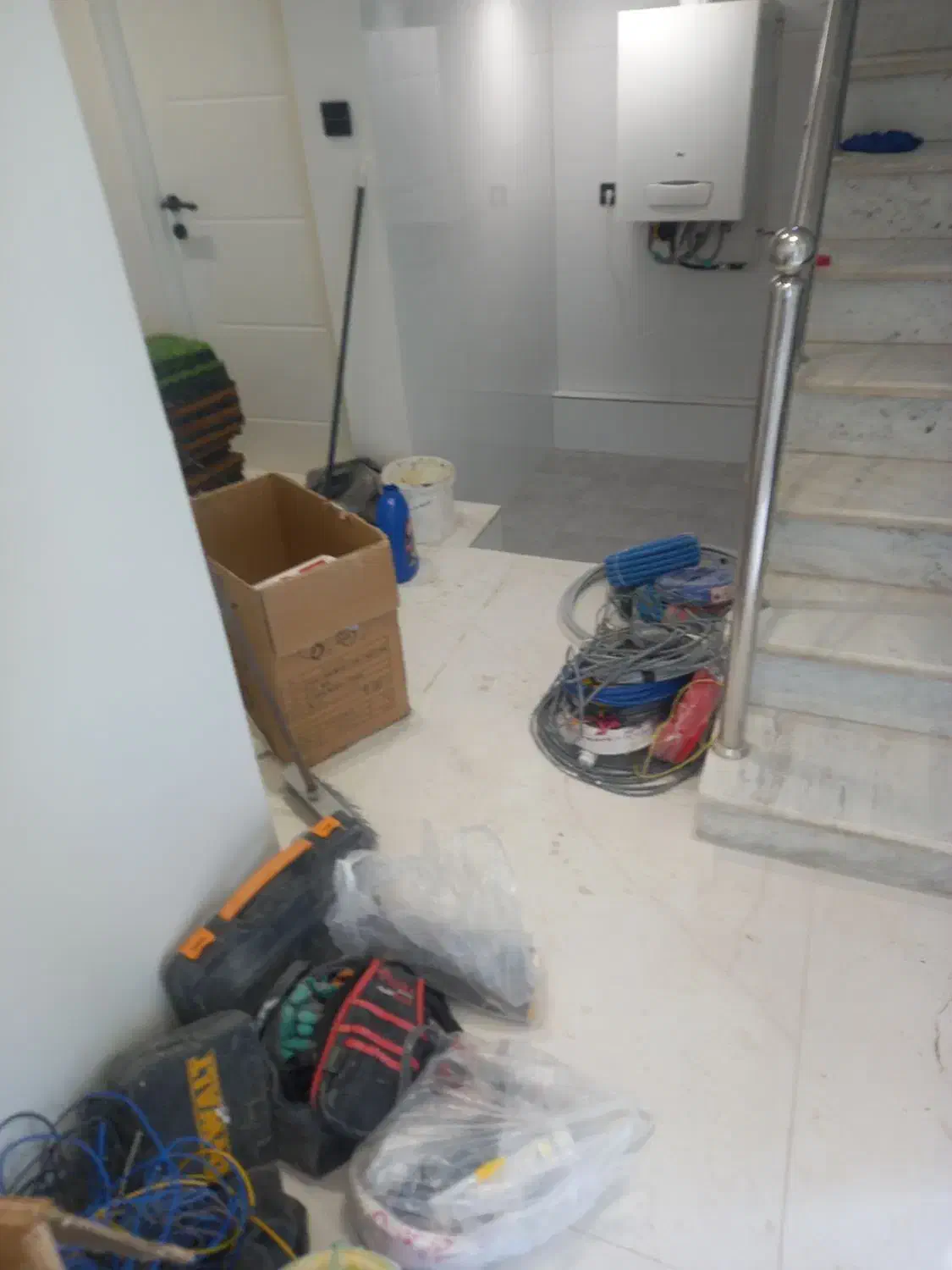 دفتر خدمات ،نظافت منزل ،راه پله ،شرکت ،اداره|خدمات نظافت|قزوین, |دیوار