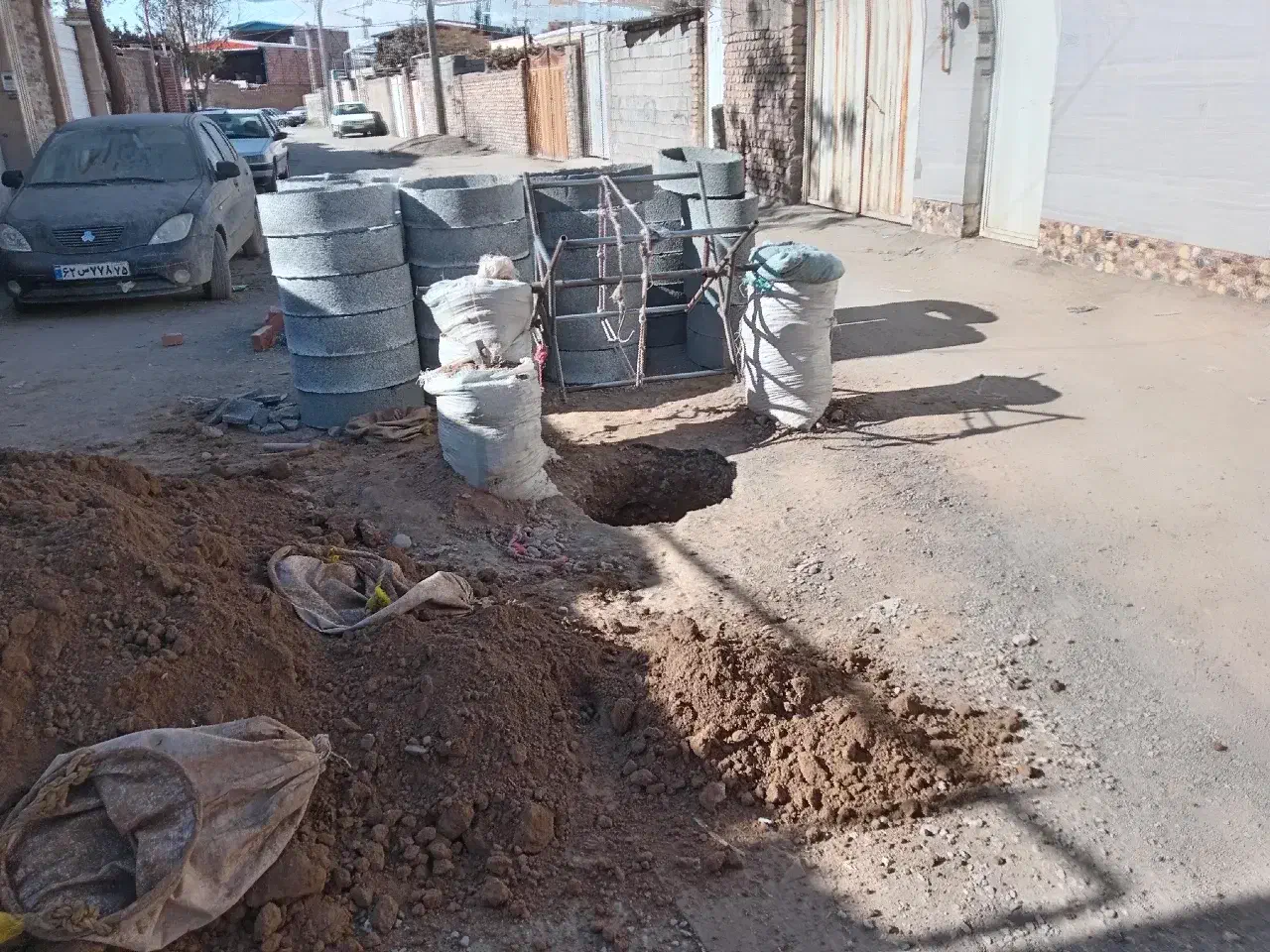 چاه کن تو شهر کرمان چاه از همه چاکنا کمتر می کنیم|خدمات پیشه و مهارت|کرمان, |دیوار