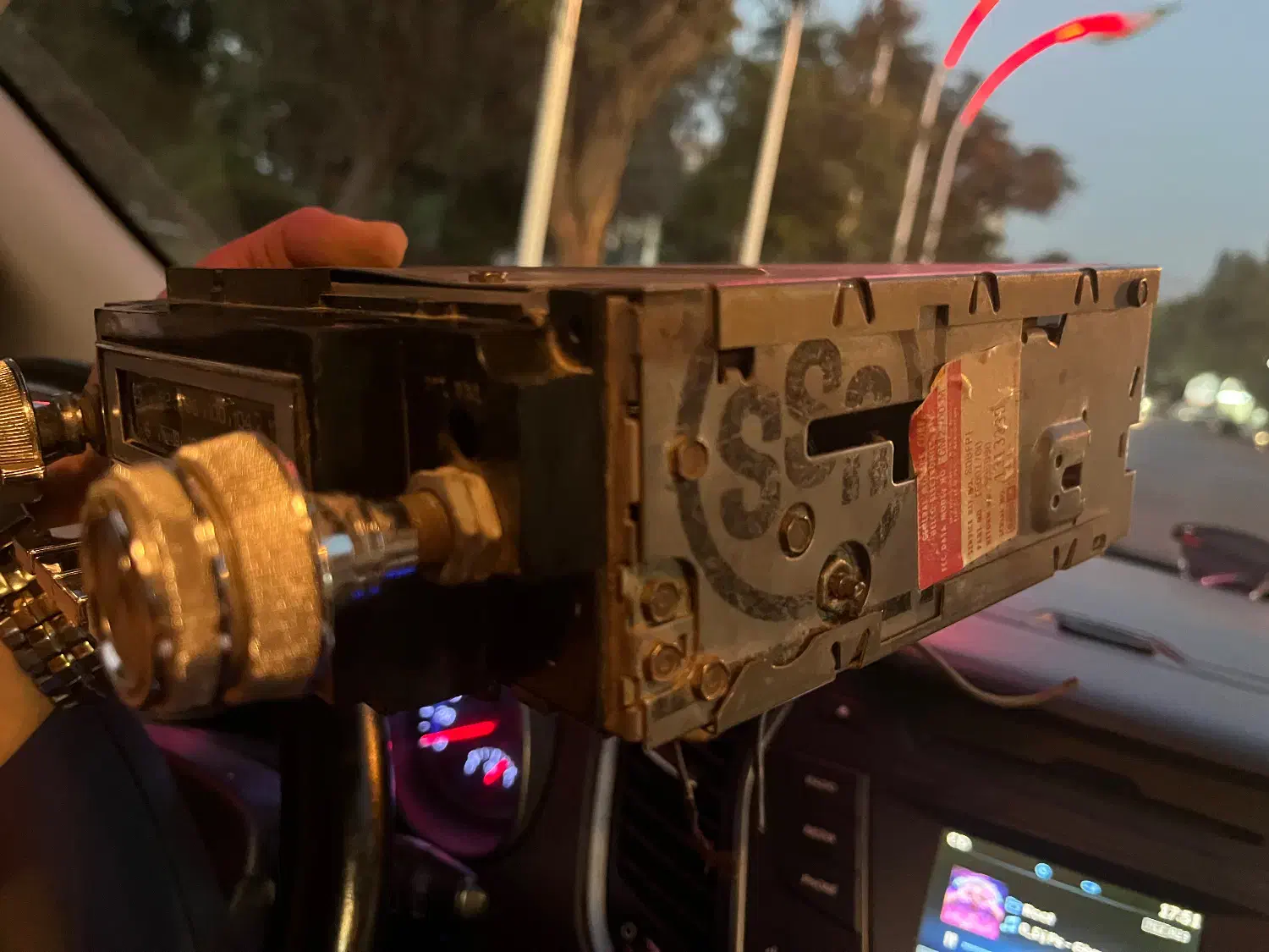 رادیو|کلکسیون اشیاء عتیقه|تهران, ولنجک|دیوار