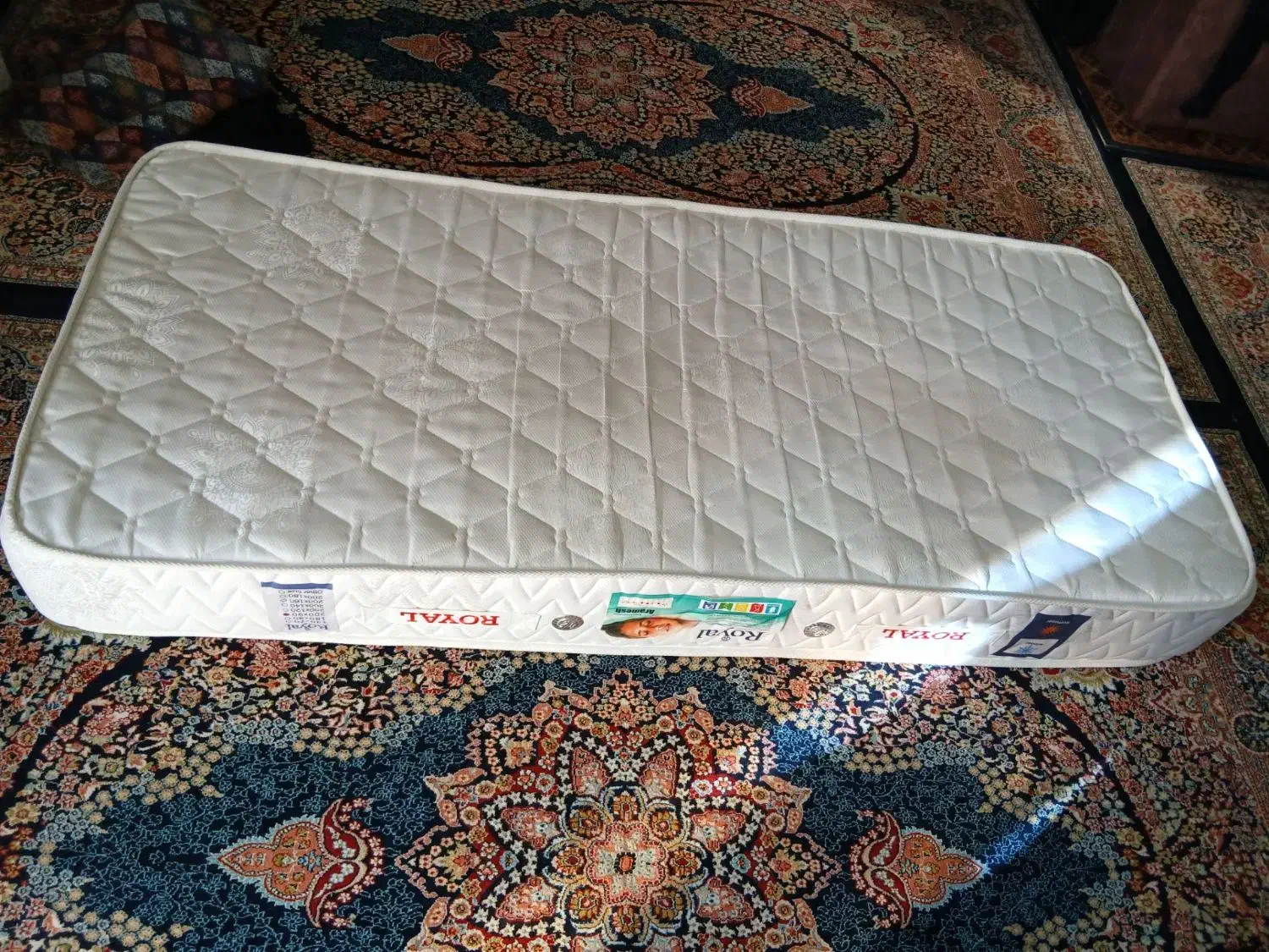 تشک رویال دست دومی|تشک تختخواب|طاهرگوراب, |دیوار