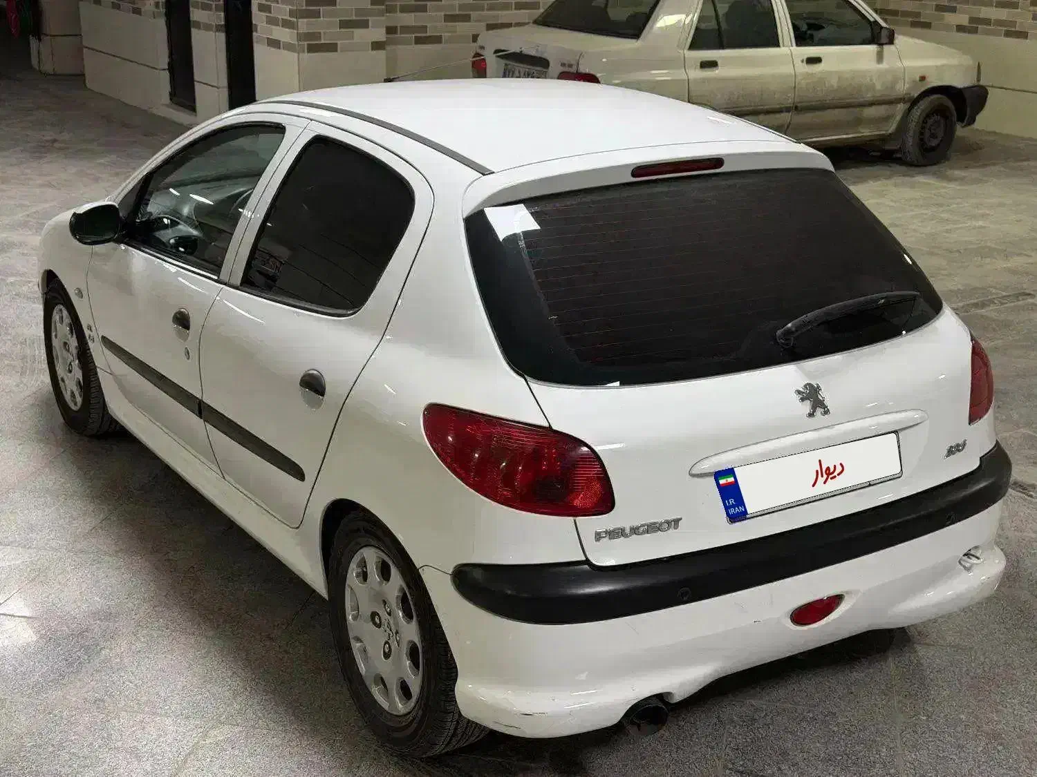 پژو 206 مدل 97 بیرنگ|خودرو سواری و وانت|هشتگرد, فاز ۳ مهستان|دیوار