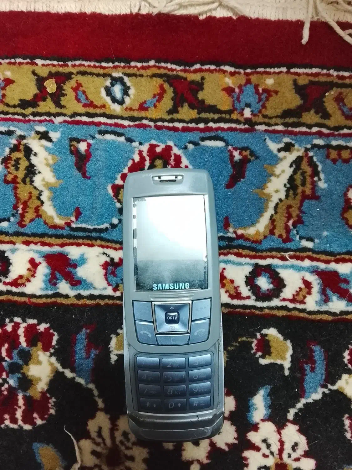 یک عدد گوشی ساده سامسونگ|موبایل|مشهد, گاز|دیوار