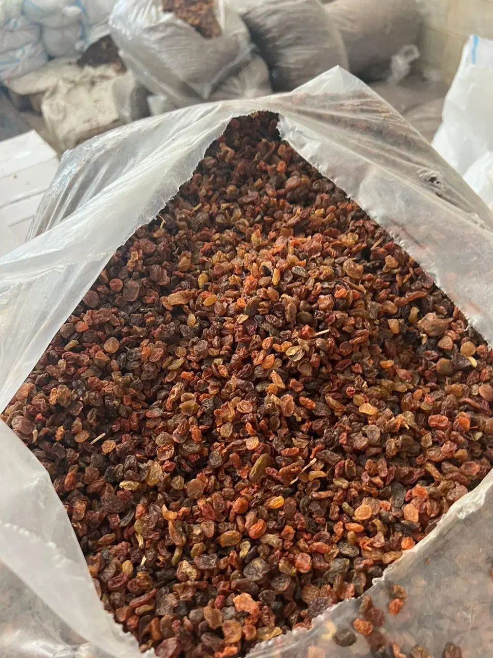 کشمش آفتابی تاکستان حراج ۷۵هزار تومان|خوردنی و آشامیدنی|نجفآباد, امیرآباد|دیوار