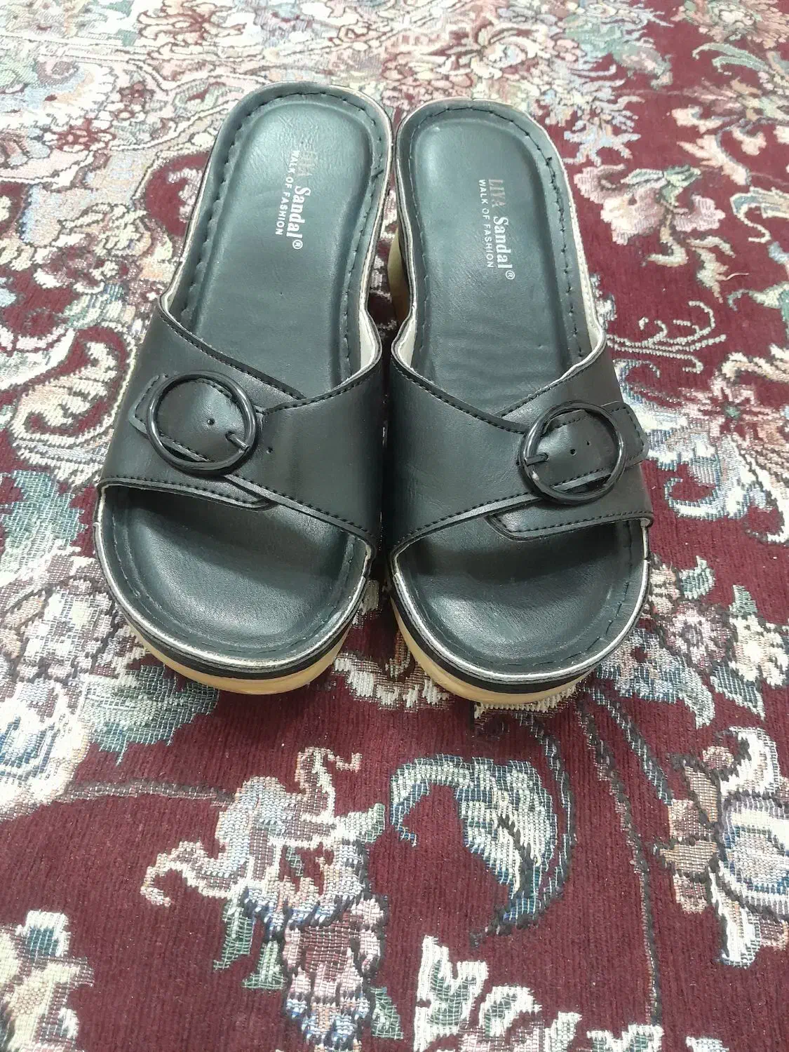 دمپایی درحد نو تمیز هست شماره ۴۰ هست|کیف، کفش، کمربند|خرمشهر, |دیوار