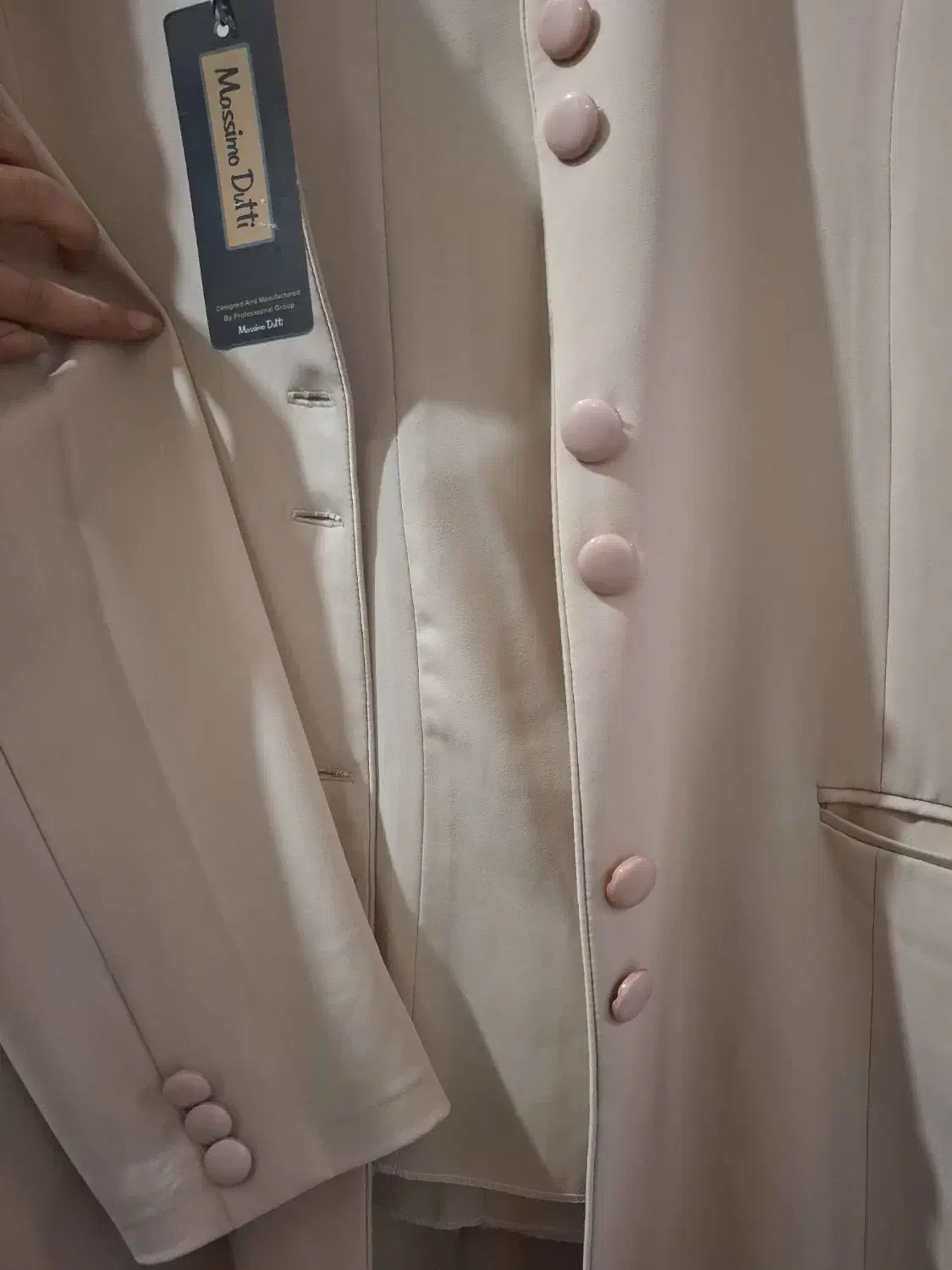 مانتوشلواربرند Massimo Duttiاسپانیا|لباس|قرچک, زیبا شهر|دیوار