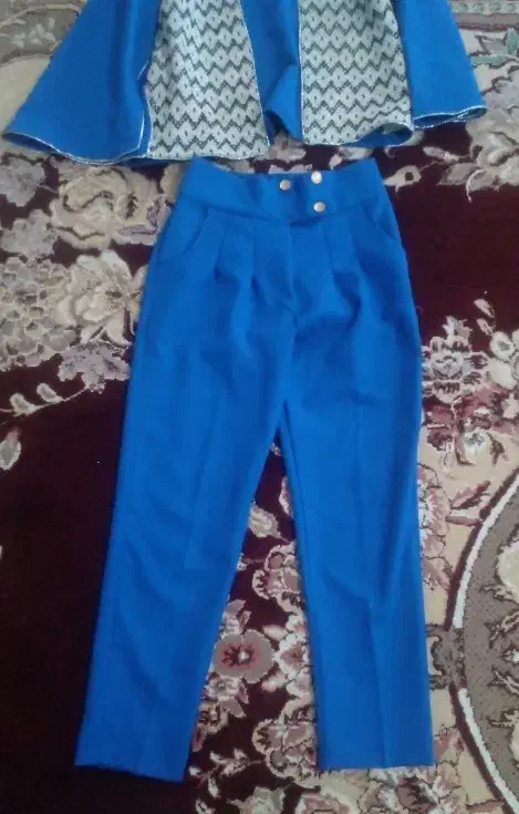 کت و شلوار|لباس|مزرعه کتول, |دیوار